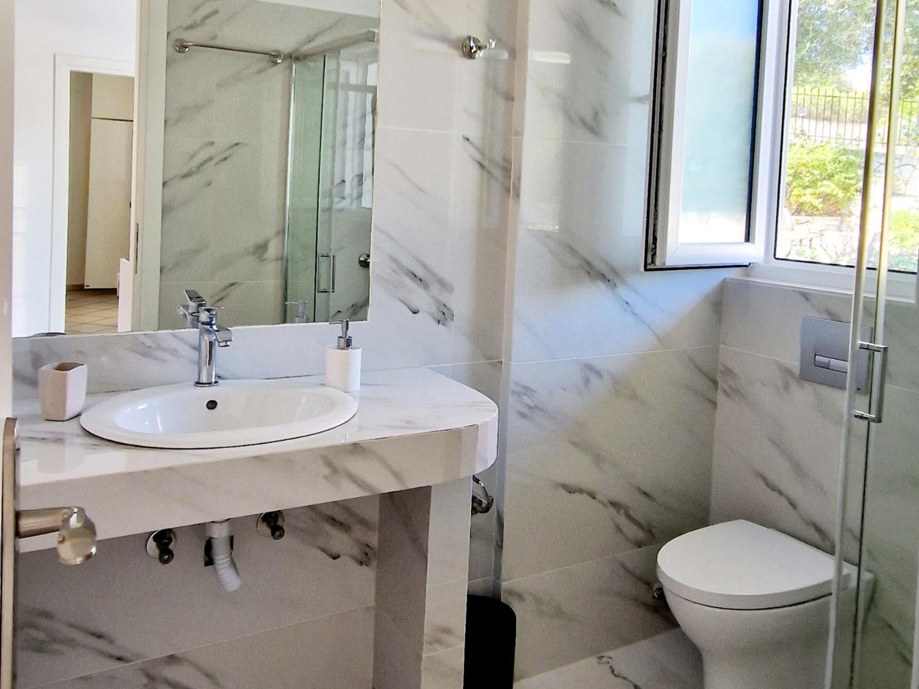 Panorama Apartments Fiscardo 피스카던 외부 사진